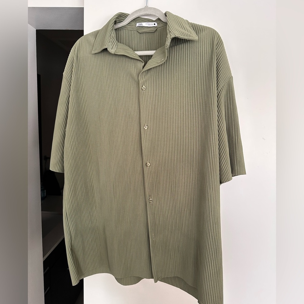 ZARA Men’s Button Down